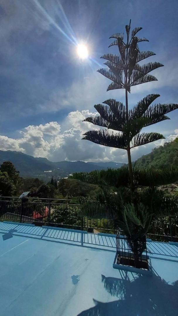 Smile Sky Hill Resort Чиангмай Экстерьер фото